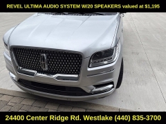 Used 2019  Lincoln Navigator 4d SUV 4WD Reserve at Drive Now Westlake near Westlake&comma; OH
