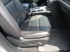 Used 2023  Ford Explorer XLT 4WD at Drive Now Westlake near Westlake&comma; OH