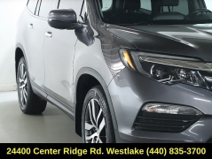 Used 2017  Honda Pilot 4d SUV AWD Elite at Drive Now Westlake near Westlake&comma; OH