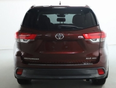 Used 2018 Toyota Highlander V6 AWD (Natl) at Drive Now Westlake near Westlake, OH