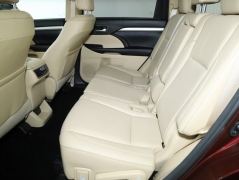 Used 2018 Toyota Highlander V6 AWD (Natl) at Drive Now Westlake near Westlake, OH