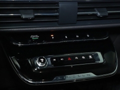 Used 2024  Lincoln Corsair Reserve AWD at DriveNow Mayfield near Mayfield Heights&comma; OH