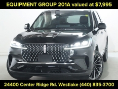 Used 2025  Lincoln Aviator Reserve AWD at Drive Now Westlake near Westlake&comma; OH