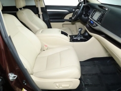 Used 2018 Toyota Highlander V6 AWD (Natl) at Drive Now Westlake near Westlake, OH