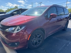 Used 2020 Chrysler Pacifica 4d Wagon Limited at DriveNow Mayfield near Mayfield Heights, OH