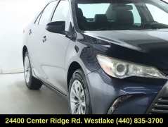 Used 2017  Toyota Camry Auto &lpar;Natl&rpar; at Drive Now Westlake near Westlake&comma; OH
