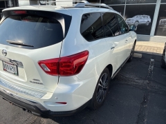 Used 2017 Nissan Pathfinder 4x4 Platinum at DriveNow Mayfield near Mayfield Heights, OH