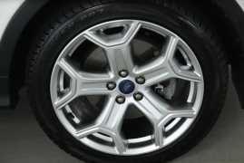 Used 2019 Ford Escape 4d SUV 4WD Titanium at Drive Now Westlake near Westlake, OH