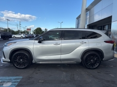 Used 2023 Toyota Highlander XSE FWD at Drive Now Westlake near Westlake, OH
