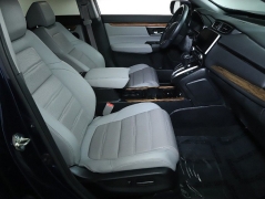 Used 2020  Honda CR-V 4d SUV AWD Touring at Drive Now Westlake near Westlake&comma; OH
