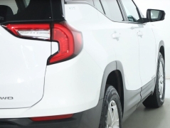Used 2024  GMC Terrain AWD 4dr SLE at Drive Now Westlake near Westlake&comma; OH