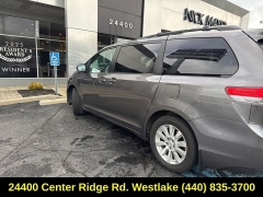 Used 2014  Toyota Sienna 5dr 7-Pass Van V6 AWD &lpar;Natl&rpar; at Drive Now Westlake near Westlake&comma; OH