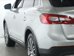 Used 2018  Lincoln MKX 4d SUV FWD Reserve 3&period;7L at Drive Now Westlake near Westlake&comma; OH