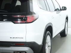 Used 2024  GMC Acadia FWD 4dr Elevation at DriveNow Mayfield near Mayfield Heights&comma; OH