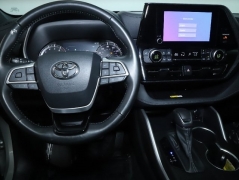 Used 2023 Toyota Highlander XSE FWD at DriveNow Mayfield near Mayfield Heights, OH