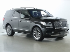 Used 2018 Lincoln Navigator 4d SUV 4WD Reserve at Drive Now Westlake near Westlake, OH