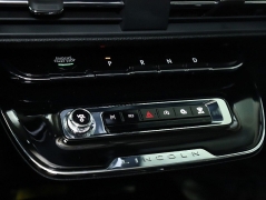 Used 2024  Lincoln Corsair Premiere AWD at DriveNow Mayfield near Mayfield Heights&comma; OH