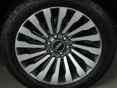 Used 2018 Lincoln Navigator 4d SUV 4WD Reserve at Drive Now Westlake near Westlake, OH
