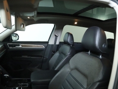 Used 2018  Volkswagen Atlas 3&period;6L V6 SEL Premium 4MOTION at Drive Now Westlake near Westlake&comma; OH