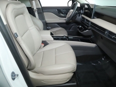 Used 2023  Lincoln Corsair Reserve FWD at DriveNow Mayfield near Mayfield Heights&comma; OH