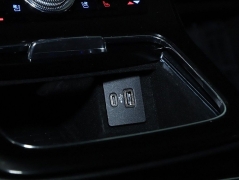 Used 2023  Lincoln Nautilus Reserve FWD at Drive Now Westlake near Westlake&comma; OH