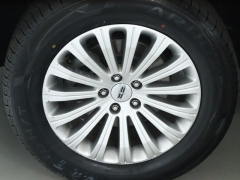 Used 2013 Lincoln MKX 4d SUV AWD at Drive Now Westlake near Westlake, OH