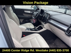 Used 2019  Volvo XC40 4d SUV AWD T5 Momentum at DriveNow Mayfield near Mayfield Heights&comma; OH