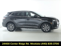 Used 2023  Lincoln Nautilus Standard AWD at DriveNow Mayfield near Mayfield Heights&comma; OH