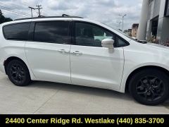 Used 2019  Chrysler Pacifica Limited FWD at DriveNow Mayfield near Mayfield Heights&comma; OH