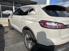Used 2022  Lincoln Nautilus Reserve AWD at DriveNow Mayfield near Mayfield Heights, OH