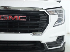Used 2024  GMC Terrain AWD 4dr SLE at Drive Now Westlake near Westlake&comma; OH