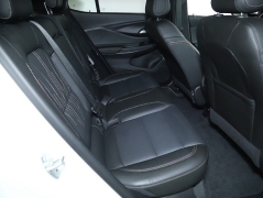 Used 2024  Buick Envista FWD 4dr Avenir at DriveNow Mayfield near Mayfield Heights&comma; OH