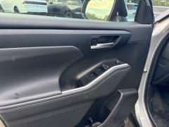 Used 2023 Toyota Highlander XSE FWD at Drive Now Westlake near Westlake, OH