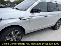 Used 2019  Lincoln Navigator 4d SUV 4WD Reserve at Drive Now Westlake near Westlake&comma; OH