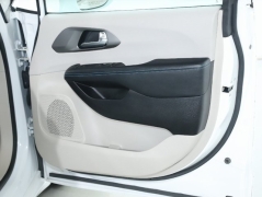 Used 2021 Chrysler Pacifica Touring L FWD at Drive Now Westlake near Westlake, OH