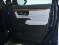 Used 2020  Honda CR-V 4d SUV AWD Touring at Drive Now Westlake near Westlake&comma; OH