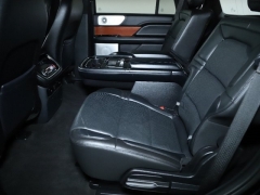 Used 2018 Lincoln Navigator 4d SUV 4WD Reserve at Drive Now Westlake near Westlake, OH