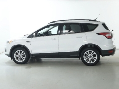 Used 2018  Ford Escape SE 4WD at Drive Now Westlake near Westlake&comma; OH
