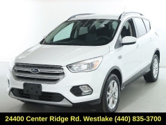 Used 2018  Ford Escape SE 4WD at Drive Now Westlake near Westlake&comma; OH