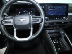 Used 2025 Chevrolet Colorado 4WD Crew Cab LT at Drive Now Westlake near Westlake, OH