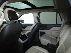 Used 2022  Lincoln Navigator Standard 4x4 at Drive Now Westlake near Westlake, OH