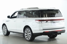 Used 2023 Lincoln Navigator Reserve 4x4 at DriveNow Mayfield near Mayfield Heights, OH