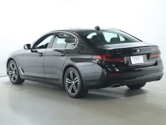 Used 2023  BMW 5 Series 530i xDrive Sedan at Drive Now Westlake near Westlake&comma; OH