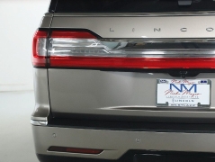 Used 2019  Lincoln Navigator 4d SUV 4WD Reserve at Drive Now Westlake near Westlake&comma; OH