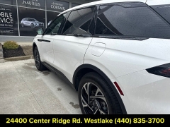Used 2024  Lincoln Nautilus Premiere AWD at DriveNow Mayfield near Mayfield Heights&comma; OH
