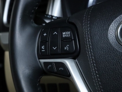 Used 2018 Toyota Highlander V6 AWD (Natl) at Drive Now Westlake near Westlake, OH