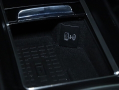 Used 2023  Lincoln Corsair Reserve FWD at Drive Now Westlake near Westlake&comma; OH