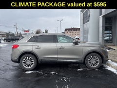 Used 2016  Lincoln MKX 4d SUV AWD Select at Drive Now Westlake near Westlake&comma; OH