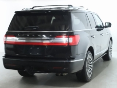 Used 2018 Lincoln Navigator 4d SUV 4WD Reserve at Drive Now Westlake near Westlake, OH
