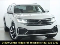 Used 2021  Volkswagen Atlas Cross Sport 3&period;6L V6 SEL R-Line 4MOTION at DriveNow Mayfield near Mayfield Heights&comma; OH